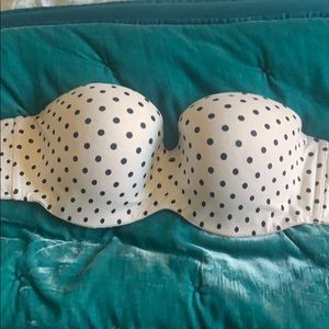 Victoria’s Secret Body by Victoria strapless bra